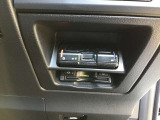 ETCが装着されています。再セットアップ後高速道路の料金所をノンストップで通過できて大変便利です。