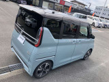 プライバシーガラスなので、中の荷物やプライバシーも保たれます。
