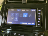 ラジオやディスク、テレビ、Bluetoothなど、画面から音源を選択できます。利用したいソースを表示で確認しながら切り替えられるため、通勤や休日のお出かけなど、さまざまな場面で活用できます。