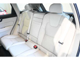 詳細お問い合わせは、VOLVO CAR 姫路まで。079-292-5481