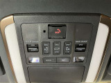 運転席の操作でオートスライドドアが開閉します!同乗者に優しく!とっても便利な機能です!