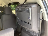 アイデア次第でいろいろな使い方ができる広くて使い勝手のいい荷室。
