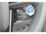 【クルーズコントロール】アクセルから足を離しても設定速度で走り続けてくれます。高速道路での長距離移動が楽になりますよ♪