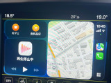 ●Apple Car Play:スマホとの有線接続で、ナビ・オーディオ再生などスマホのアプリ機能が画面でも使える便利機能です!