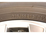 225/55R19    車両装着タイヤサイズです。 タイヤのご相談もトヨタモビリティ石川にお任せください