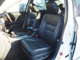 シートにダメージや劣化は少なく、良好なコンディションが保たれております♪