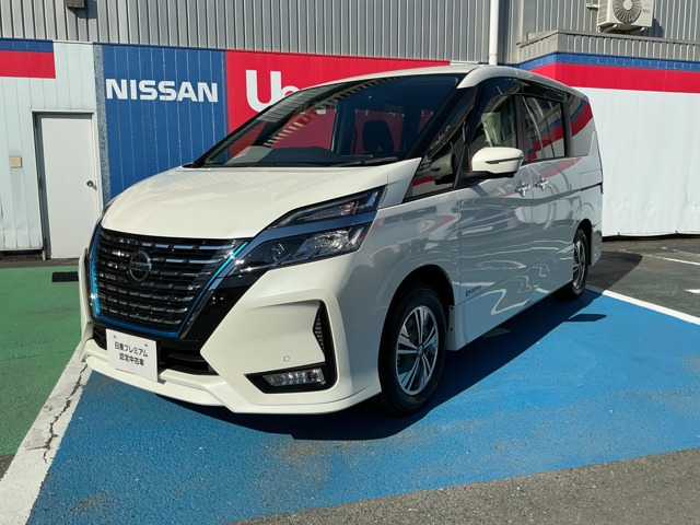 セレナ 1.2 e-POWER ハイウェイスターV 