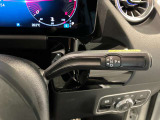 メルセデスベンツでは殆どが電子コラムシフトを採用しており、前進後退の切り替えをスムーズに行うことが出来ます。