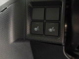 運転席と助手席にはシートヒーターも付いています!