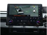 パノラミックビューモニター装備!サイドビュー・車両に取り付けたフロント、サイド、バックカメラの映像を合成して画面上に表示させることで、低速時の運転を補助する装置です。