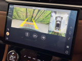 360度カメラ『狭い場所でも安心して駐車できるようにサポート。タッチスクリーンの表示と音で障害物との距離を確認できます。車幅感覚に慣れていない方や駐車の苦手な方には必見の装備といえます♪』