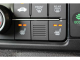 運転席・助手席に2段階の温度調整があるシートヒーターを装備。寒い朝、車に乗り込んですぐにシートヒーターをオン!温かさが広がり、冷たい朝も快適に始まります♪
