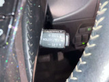 高速道路を一定速度で走行できるクルーズコントロールが付いています。