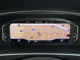 【Digital Cockpit Pro】メーター表示に加え、ナビゲ―ションのマップ、アシストシステムなど好みに応じて表示を切り替えできます。