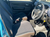 運転席開口部になります。乗りやすいです。