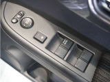 ◆パワーウィンドウスイッチ◆運転席から全席の窓の開閉操作を行うことが出来いつでも換気ができます!