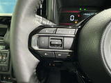ステアリングスイッチ装備!運転しながら手元でオーディオの操作などができます。
