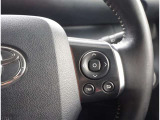 ハンドルから手を放さずに操作出来ますので、安全運転にもつながりますね