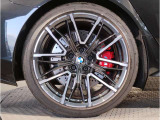 【BMWアロイホイル】軽量かつ強度に拘ったアロイホイル。走行性能ポテンシャルを引き出す設計。車の足元を引き締めてくれる大きなポイントはアロイホイルです。