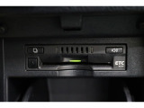 高速道路走行の料金所をノンストップで通過できるETCを装備!※ ETCカードのお申し込みも当社にお任せ下さい!