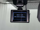 ドライブレコーダー装着車両です