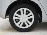 ◆純正ホイール装着車◆シンプルなデザインのホイールキャップ付きです。