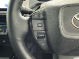 ステアリングスイッチ装備!運転しながら手元でオーディオの操作などができます。