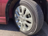 純正15インチアルミホイールでスタイルバッチリ!165/65R15タイヤです