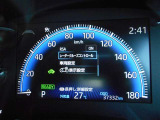 レーダークルーズコントロール付いてます! 高速道路等の運転にとっても便利ですよ!!