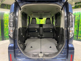 普段のお買い物や通勤、送迎等に十分な荷室スペースを確保しております。セカンドシートを倒すと、大きな荷物の積載も可能です♪