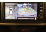 パノラミックビューモニター付きです。車両を上から見たような映像をディスプレイオーディオ画面に表示。運転席からの目視だけでは見にくい、車両周辺の状況をリアルタイムでしっかり確認できます。