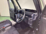 納車前にはプロのメカニックが点検、整備を行いますので安心してお乗り頂けます!!