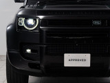 フロント、リアすべてのエクステリアライトにLEDライトを標準装備。LEDライトは長寿命で消費電力も少なく、燃費の向上につながります。また、自然光に近い光を放ち、夜間運転の疲労を軽します。