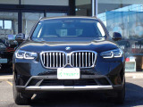 BMW在庫保有台数常時100台以上!ご来店の際はBMW本店(厚木市下荻野140-1)にご来店ください!弊社自慢の全天候型ショールーム!BMW在庫保有台数常時100台以上ございます!