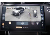 広範囲を映すリアカメラでバックでの駐車なども安心に行えます。