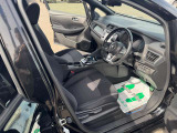 運転席周りはすっきりとしています。