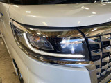 LEDヘッドライト装備で夜道もスッキリとした視界で安心して運転出来ます!