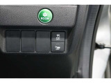 【横滑り防止装置】ドライバーの安全運転をアシストしてくれる装備が充実しています☆ドライバーの不安を安心へと変えてくれますね。