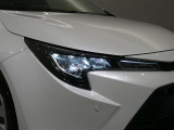 LEDヘッドライトです。デザイン性がよくとても明るいので、夜間の走行や悪天候でも安心です。しかも長寿命!