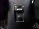 非常時やキャンプなどに役立つAC100Vコンセント付きです。