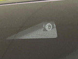 【i-ACTIVESENSE】走行中に前方の車両等を認識し、衝突しそうな時は警報とブレーキで衝突回避と被害軽減をアシスト。より安全にドライブをお楽しみいただけます。