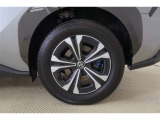 純正18AW!タイヤサイズは235/60R18になります♪