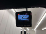リバース連動型のバックカメラは、精度が良く、バックや縦列駐車もストレスなく止められます。カメラの性能も日々進化しており画質には私たちも驚かされます。ぜひ実車でのご確認をお願い致します!