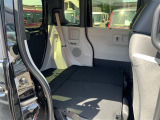 「軽自動車サンライズ♪」のテレビCMでおなじみの軽 届出済 未使用車専門店 です!