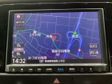ナビゲーションはフルセグTV、インターナビ対応のGathers純正メモリーナビを搭載しています。Bluetoothオーディオ機能がありますので、スマートフォンなどの音楽も再生できます。