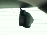 ◆リアにもドライブレコーダーを装備しております◆映像・音声などを記録する自動車用の装置です。もしもの事故の際の記録はもちろん、旅行の際の思い出としてドライブの映像を楽しむことができます。