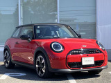 MINI Cardご用意しております。充実のポイントプログラムや多様なサービスの他にカード契約期間中はMINI エマージェンシー・サービスが24時間365日ご利用いただけます。