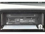 フルセグテレビ対応☆CD,DVD再生やBluetoothオーディオ再生にも対応しています。
