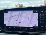 ●MMIナビゲーション『高解像度カラーディスプレイに、Bluetooth(R)接続によるハンズフリー通話機能を搭載しています。』