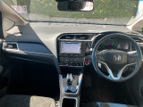 コクピットの画像です。スタンダードでどなたも運転しやすくなっております。